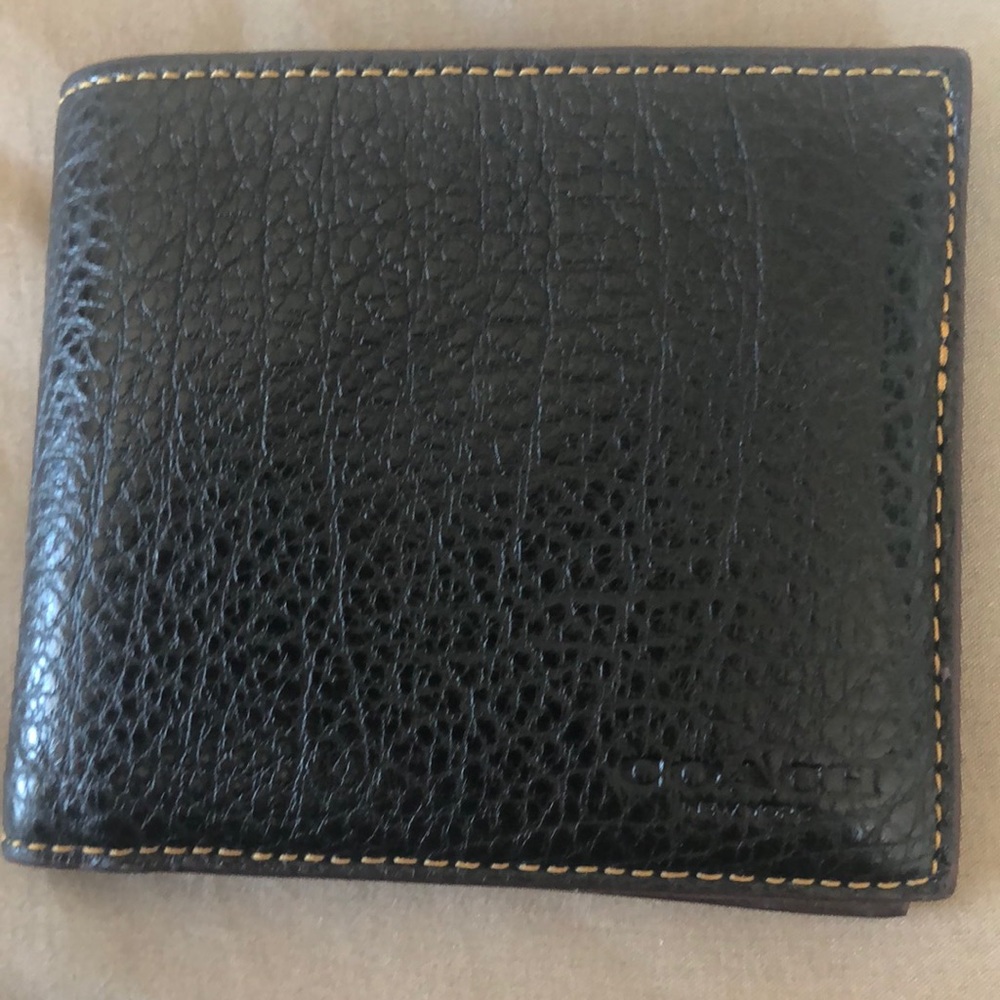 Men’s coach wallet